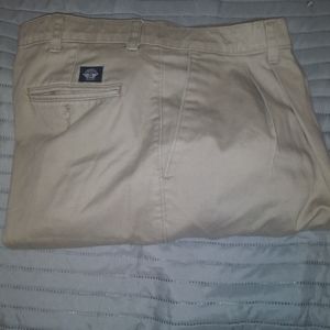 MEN DOCKER SLACKS